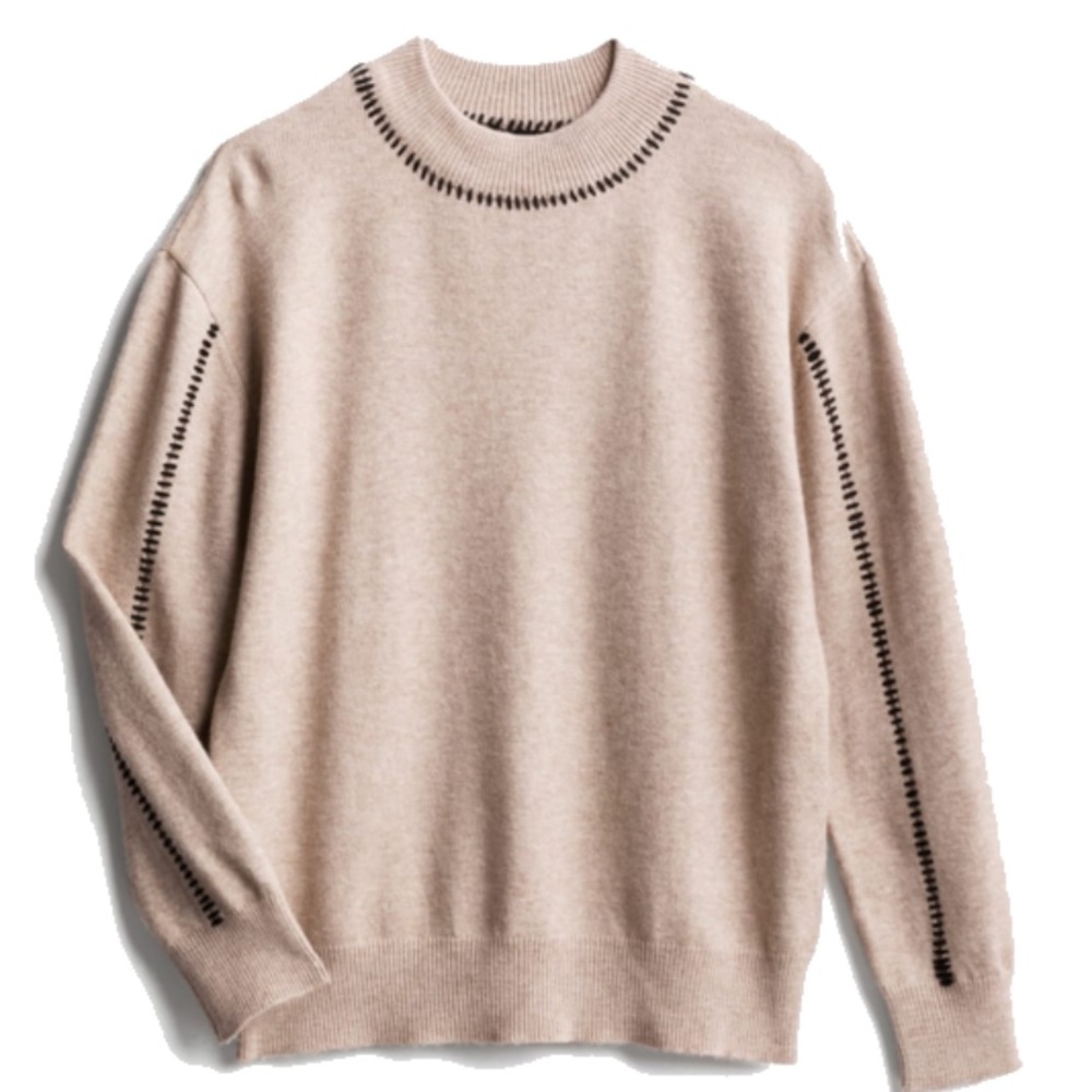 R D Style sweater with black thread detail
